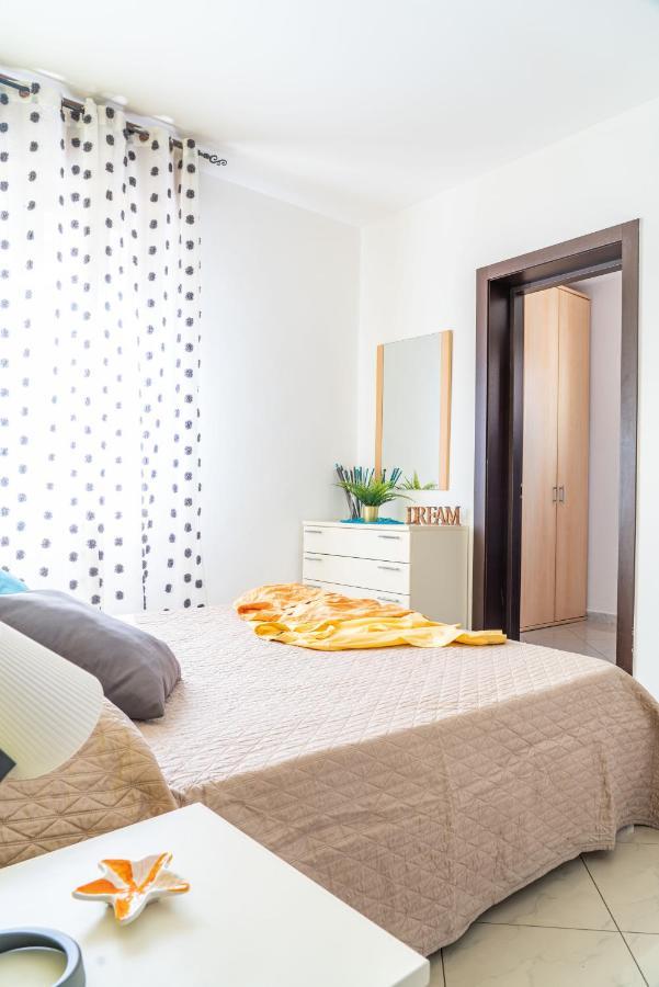 Residence Yellow Римини Экстерьер фото