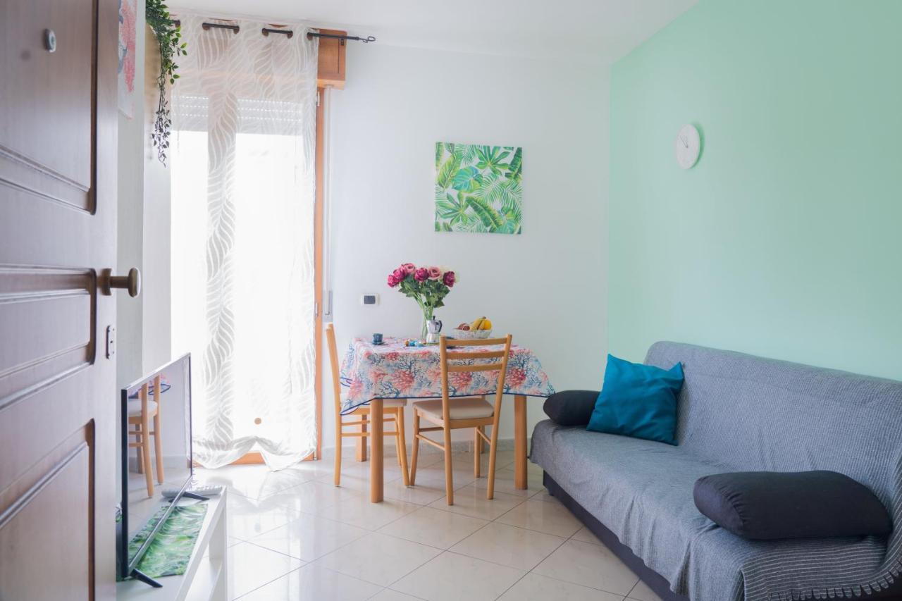 Residence Yellow Римини Экстерьер фото