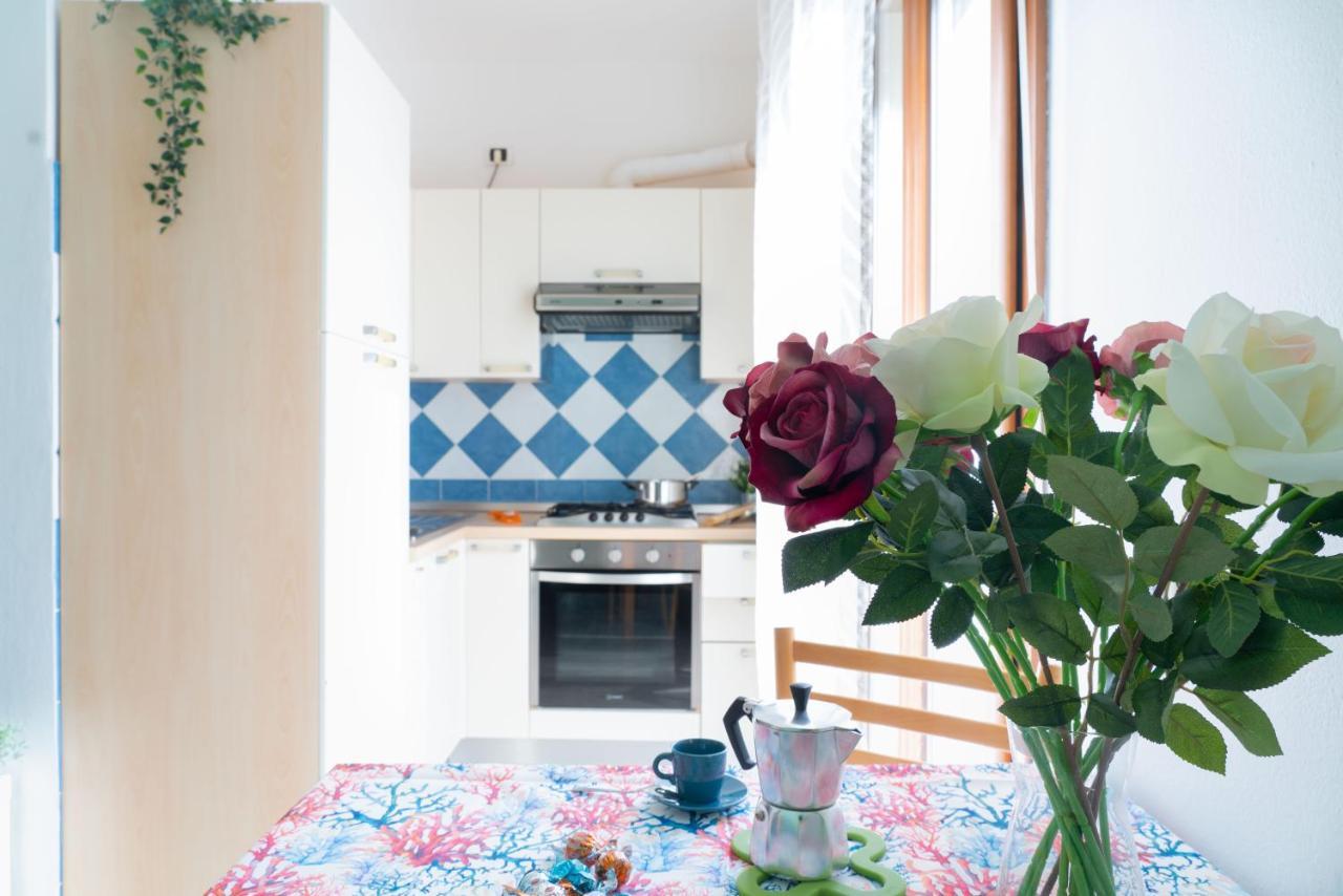 Residence Yellow Римини Экстерьер фото