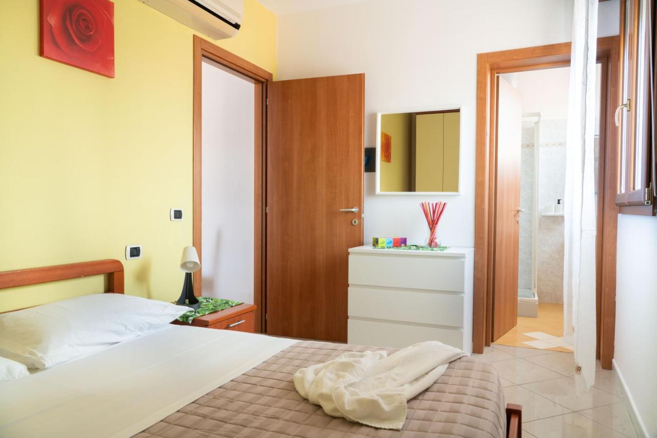 Residence Yellow Римини Экстерьер фото