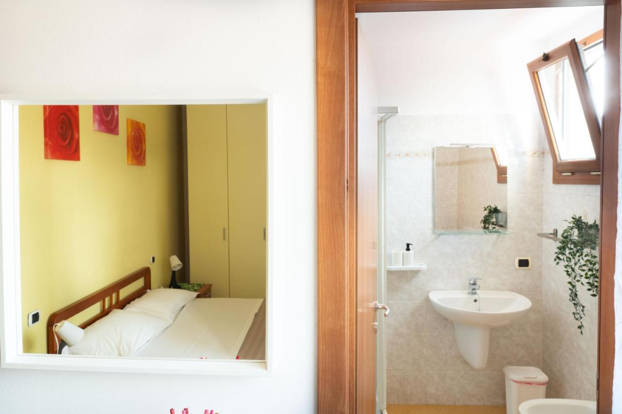 Residence Yellow Римини Экстерьер фото